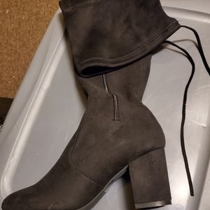 Boots, coat and gloves